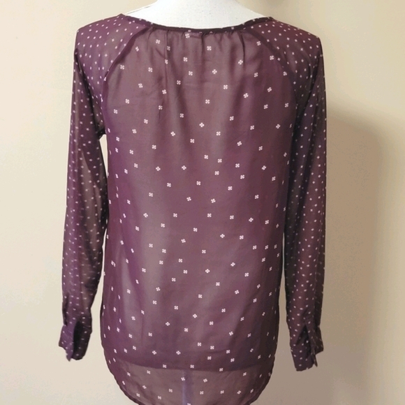 Old Navy burgundy floral chiffon blouse size xs - Picture 5 of 6